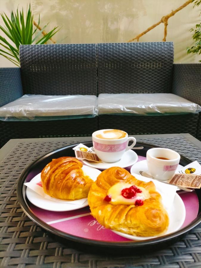 Lanzies Guesthouse Roma Ngoại thất bức ảnh