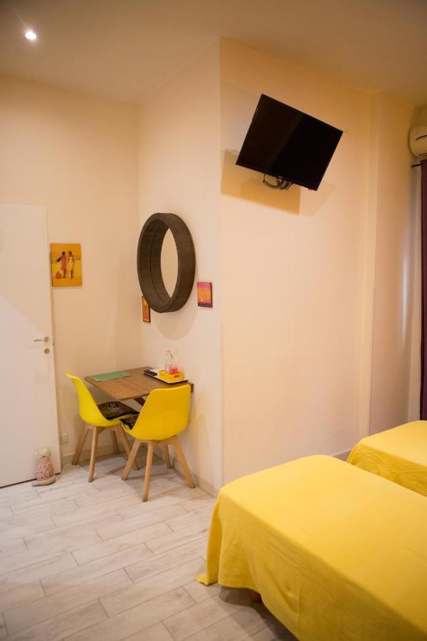 Lanzies Guesthouse Roma Ngoại thất bức ảnh