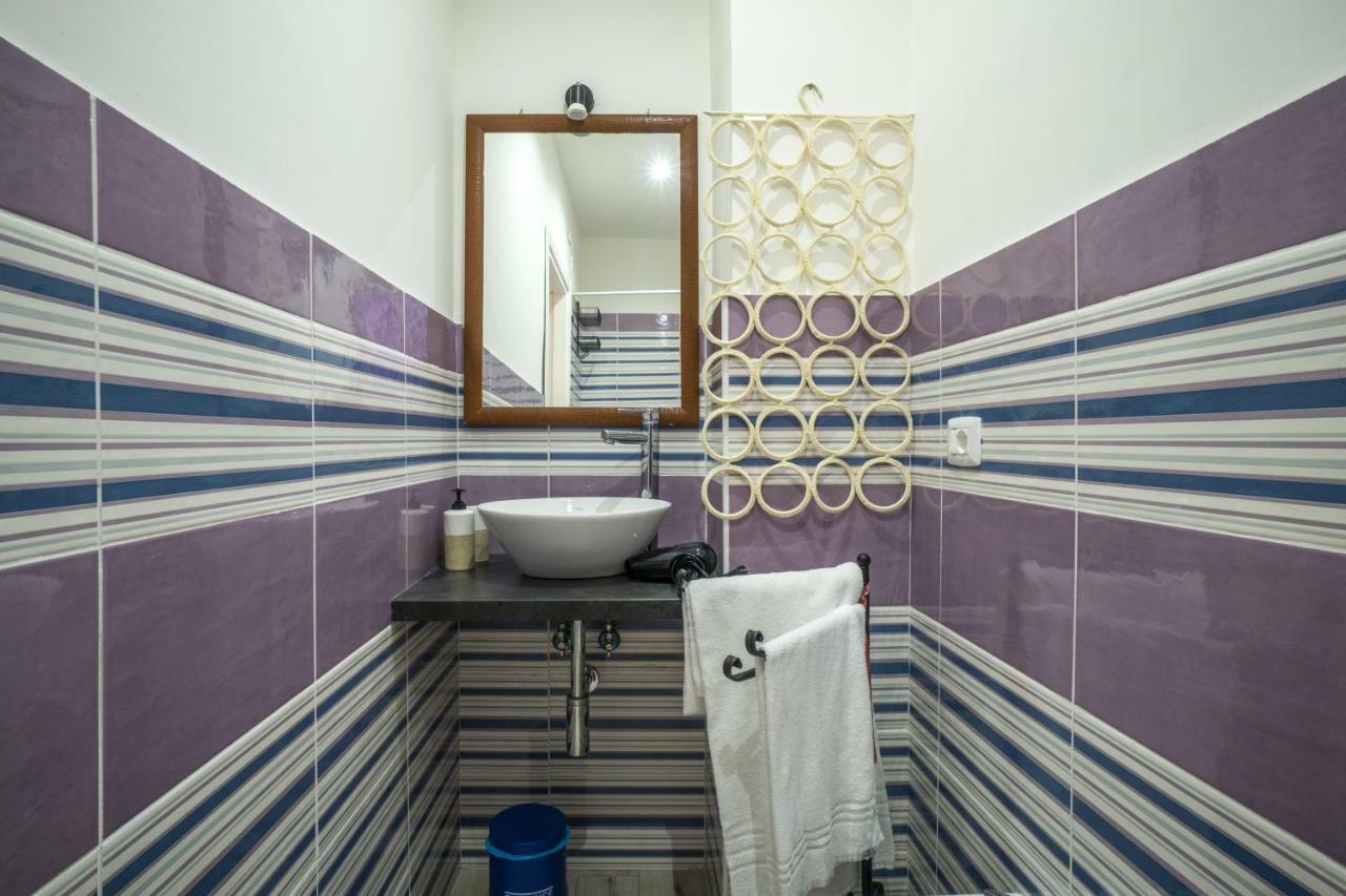 Lanzies Guesthouse Roma Ngoại thất bức ảnh